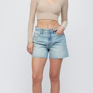 NWT Hidden Jeans Riley High Rise Light Wash Denim Boyfriend Shorts